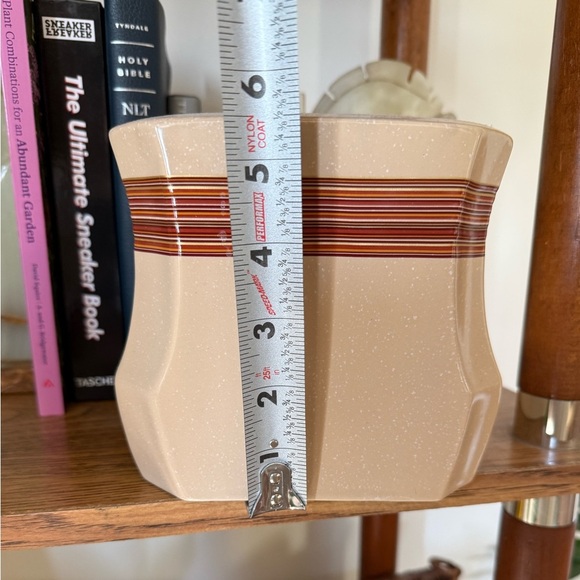 KOHL'S MIRABEL RED BATH ACCESSORY TISSUE CUBE COVER BEIGE VINTAGE - Picture 6 of 7